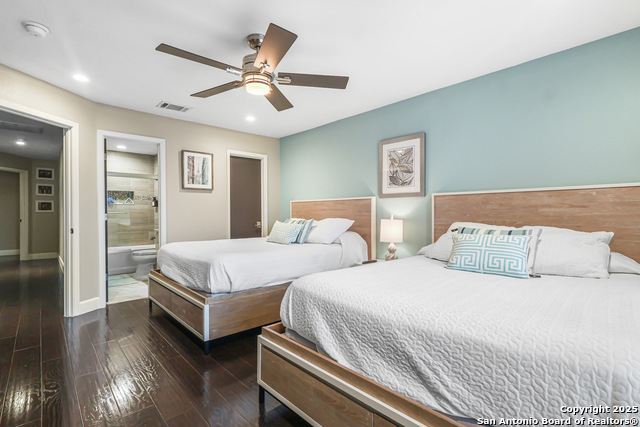 Image 25 of 45 For 15123 Mossoak Cove