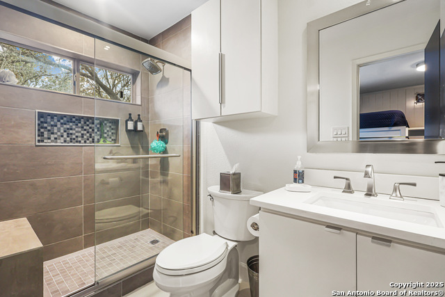 Image 28 of 45 For 15123 Mossoak Cove