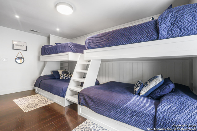 Image 29 of 45 For 15123 Mossoak Cove