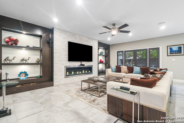 Image 30 of 45 For 15123 Mossoak Cove