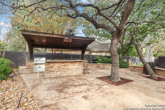 Image 34 of 45 For 15123 Mossoak Cove