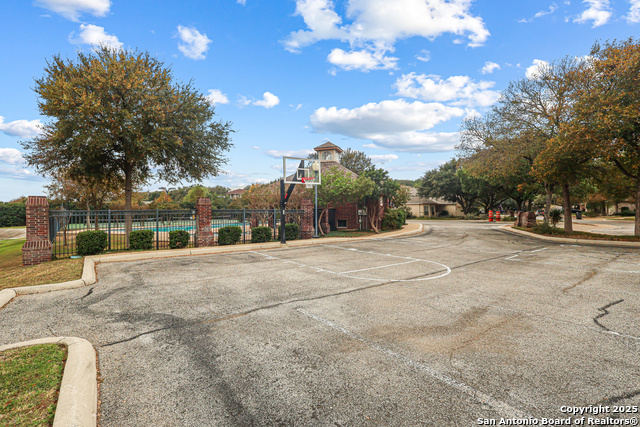 Image 42 of 45 For 15123 Mossoak Cove