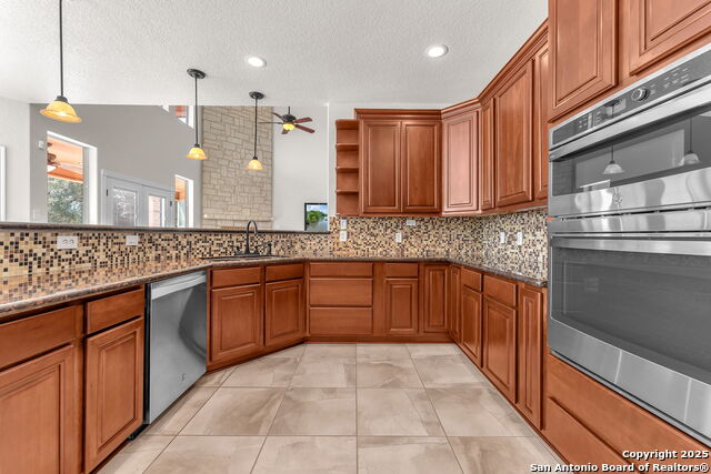 Listing photo id 21 for 732 Pr 1712  