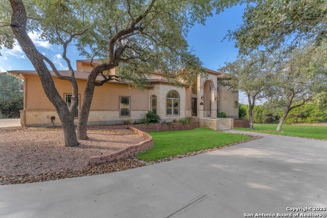 Listing photo id 1 for 732 Pr 1712  