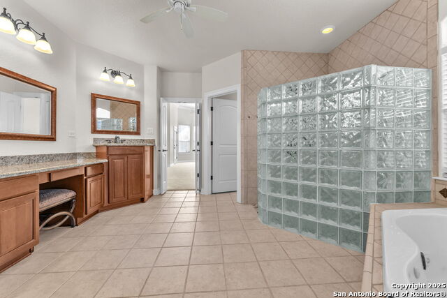 Listing photo id 41 for 732 Pr 1712  