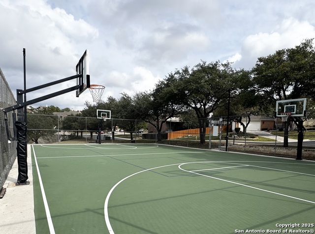 Image 37 of 39 For 718 Wildgrove Ln