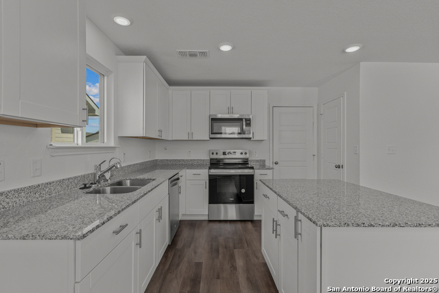 Image 17 of 28 For 4053 Bermuda Ln