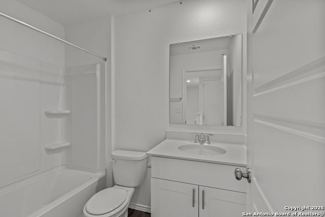 Image 2 of 28 For 4053 Bermuda Ln