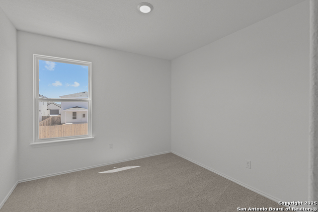 Image 5 of 28 For 4053 Bermuda Ln