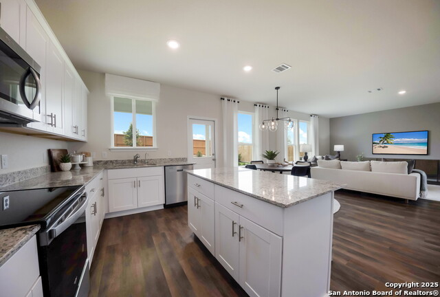 Image 14 of 29 For 4133 Bermuda Ln