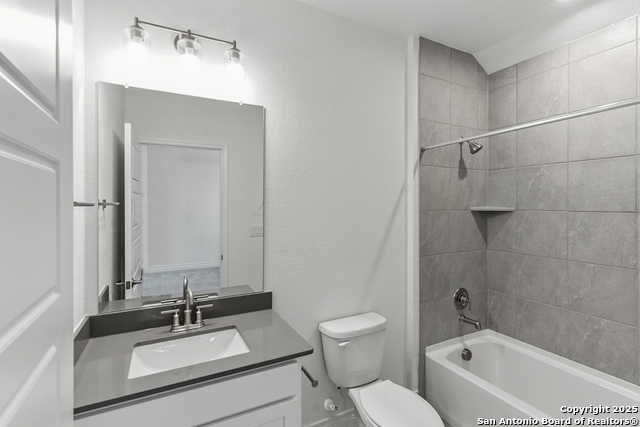 Image 2 of 25 For 1408 Halletsville