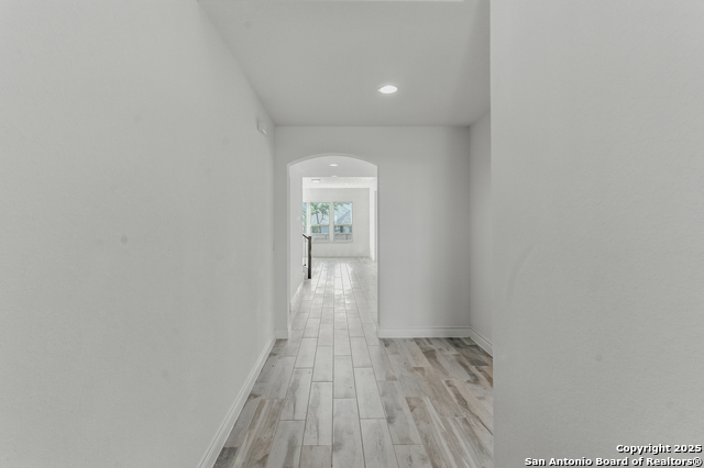 Image 4 of 25 For 1408 Halletsville