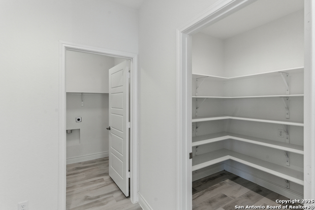 Image 6 of 25 For 1408 Halletsville