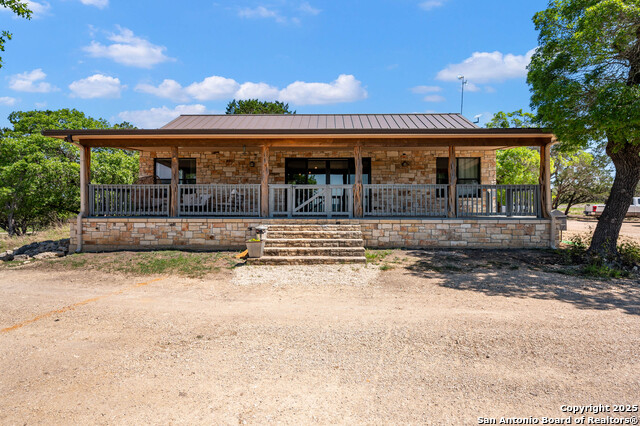 Listing photo id 29 for 728 Upper Moffett