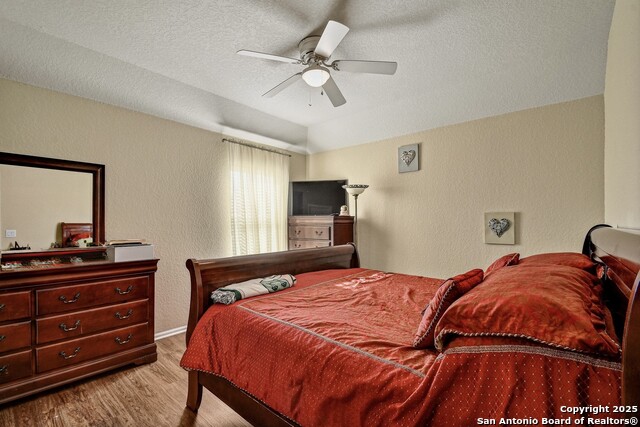 Listing photo id 13 for 1210 Wilder Pond