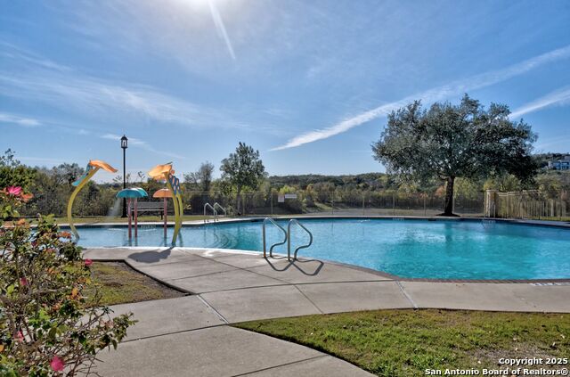 Listing photo id 18 for 1210 Wilder Pond