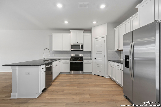 Image 3 of 12 For 9430 Dassler Springs