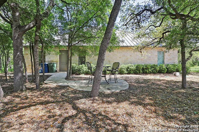 Listing photo id 20 for 8122 Whisper Oak