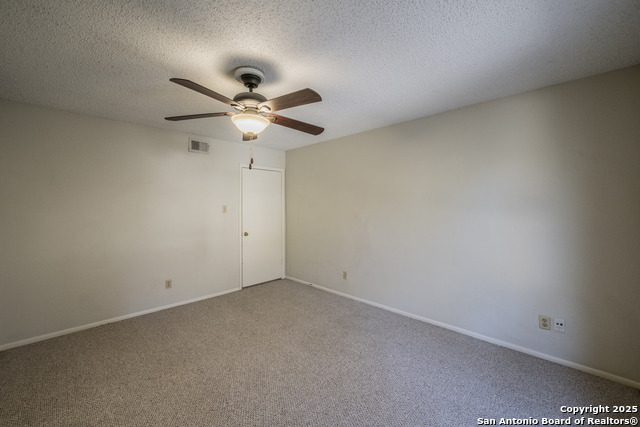 Image 13 of 18 For 3843 Barrington 130h