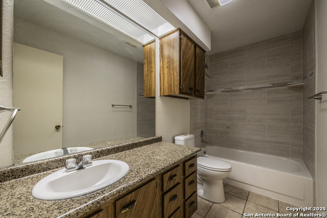 Image 15 of 18 For 3843 Barrington 130h