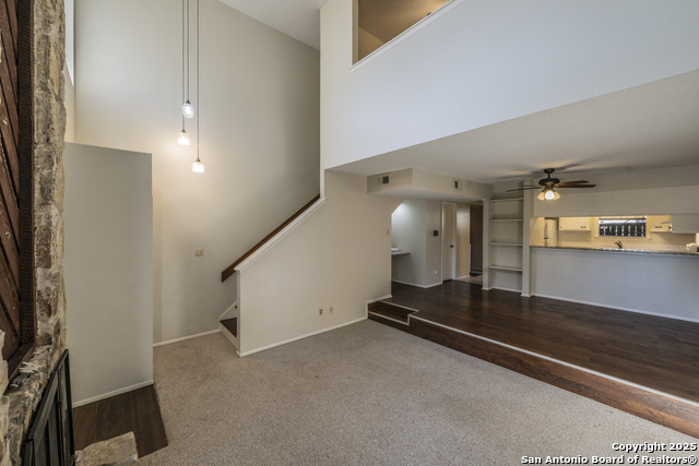 Image 3 of 18 For 3843 Barrington 130h