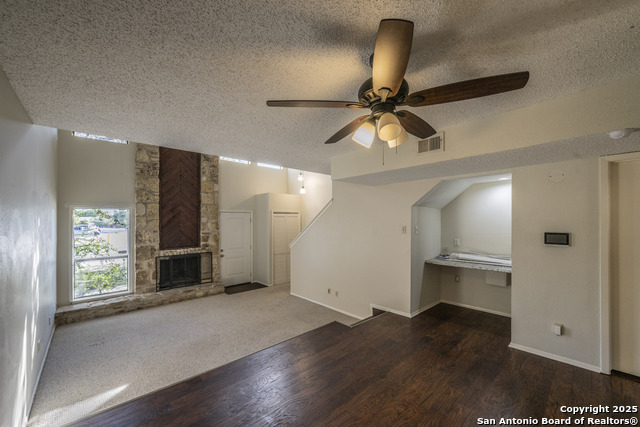 Image 4 of 18 For 3843 Barrington 130h