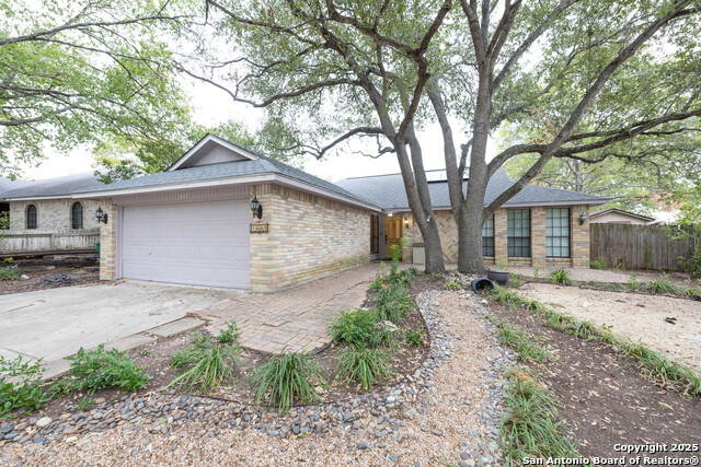 Details for 7802 Forest Path, Live Oak, TX 78233