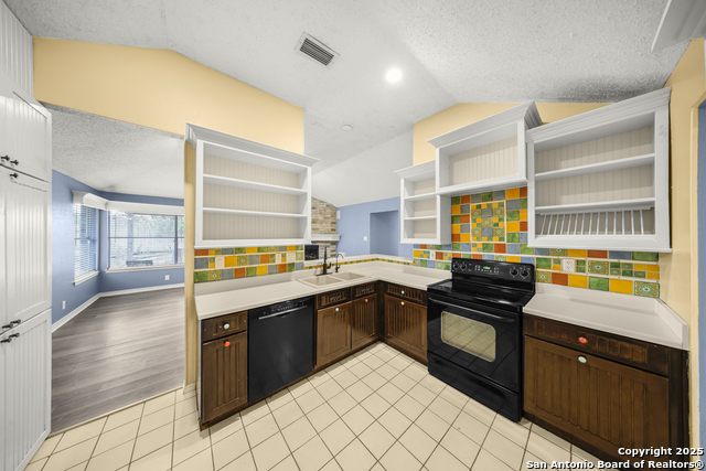 Image 11 of 19 For 7802 Forest Path