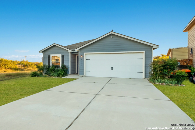 Listing photo id 1 for 6314 Sloane Cv