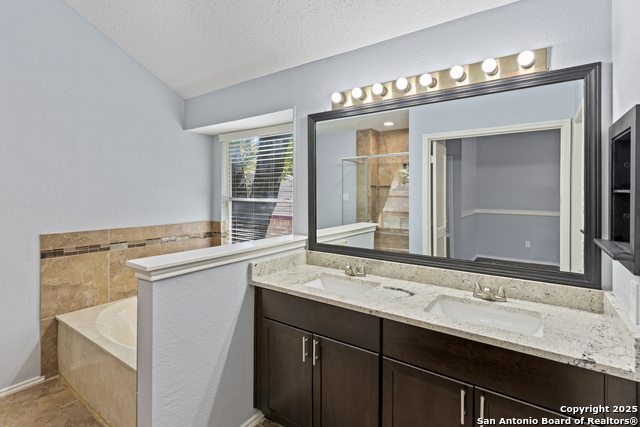 Image 17 of 32 For 7450 Silent Cloud