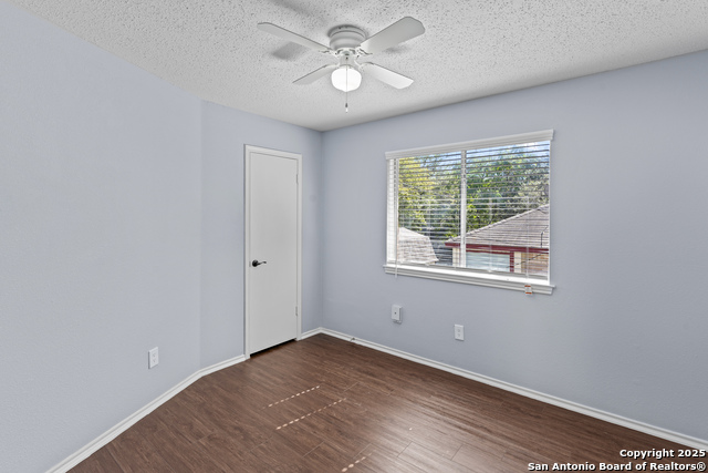 Image 23 of 32 For 7450 Silent Cloud