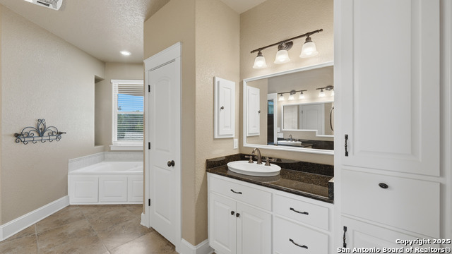 Image 23 of 39 For 1940 Split