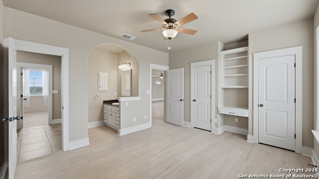 Image 33 of 39 For 1940 Split