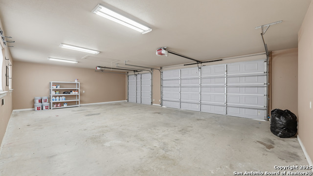 Image 37 of 39 For 1940 Split