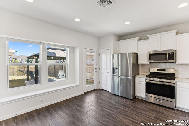 Listing photo id 9 for 2939 Brand Iron Dr