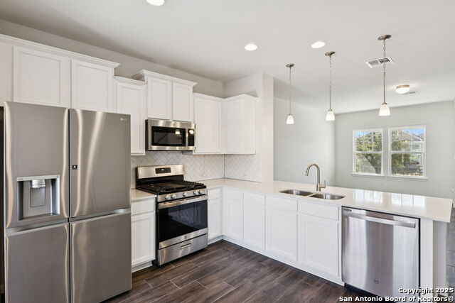 Listing photo id 10 for 2939 Brand Iron Dr