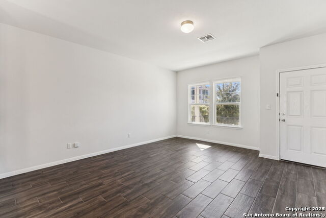 Listing photo id 11 for 2939 Brand Iron Dr