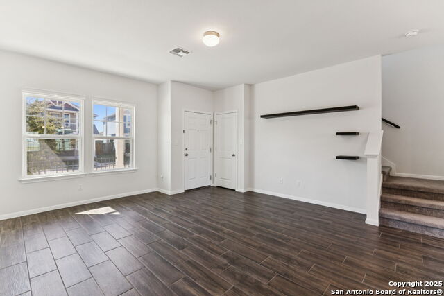 Listing photo id 12 for 2939 Brand Iron Dr