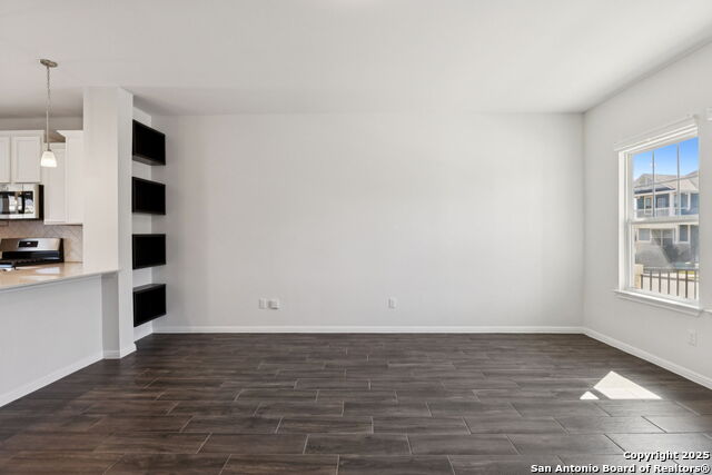 Listing photo id 16 for 2939 Brand Iron Dr