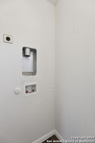 Listing photo id 27 for 2939 Brand Iron Dr