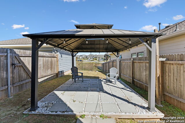 Listing photo id 28 for 2939 Brand Iron Dr