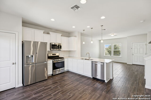 Listing photo id 7 for 2939 Brand Iron Dr