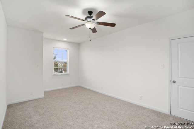 Image 25 of 32 For 8511 Ivy Curl