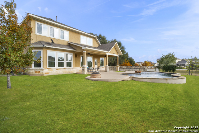 Image 28 of 32 For 8511 Ivy Curl