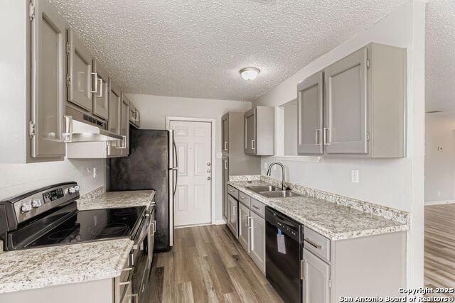 Image 12 of 28 For 714 Dana