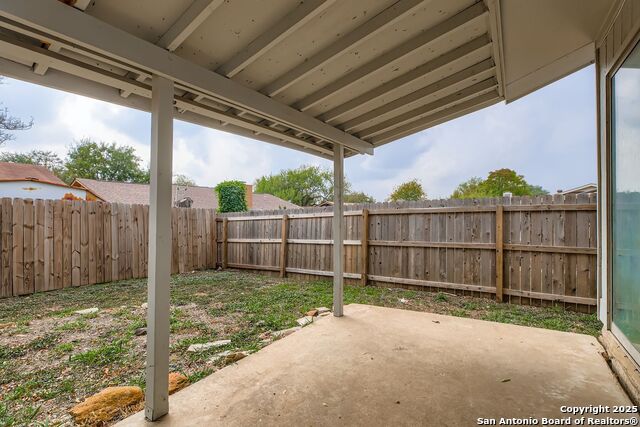 Image 24 of 28 For 714 Dana