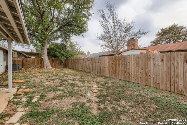 Image 25 of 28 For 714 Dana