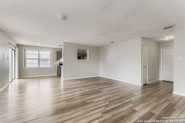 Image 6 of 28 For 714 Dana