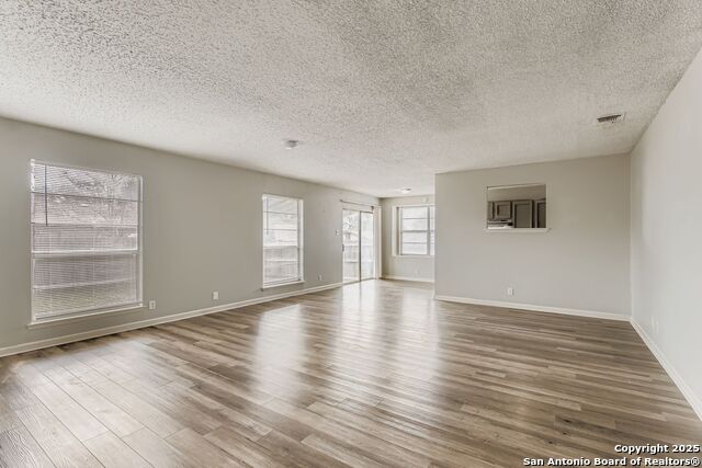 Image 7 of 28 For 714 Dana