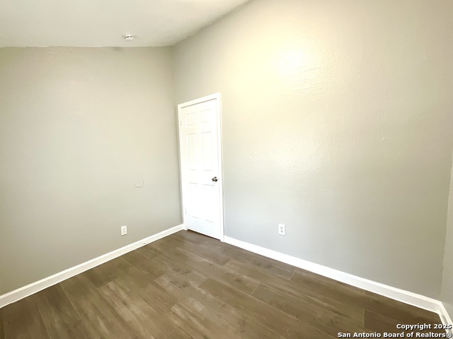 Image 17 of 21 For 602 Lovett Ave 2